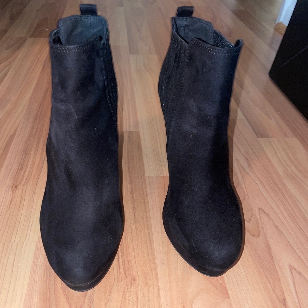 Black H&M booties